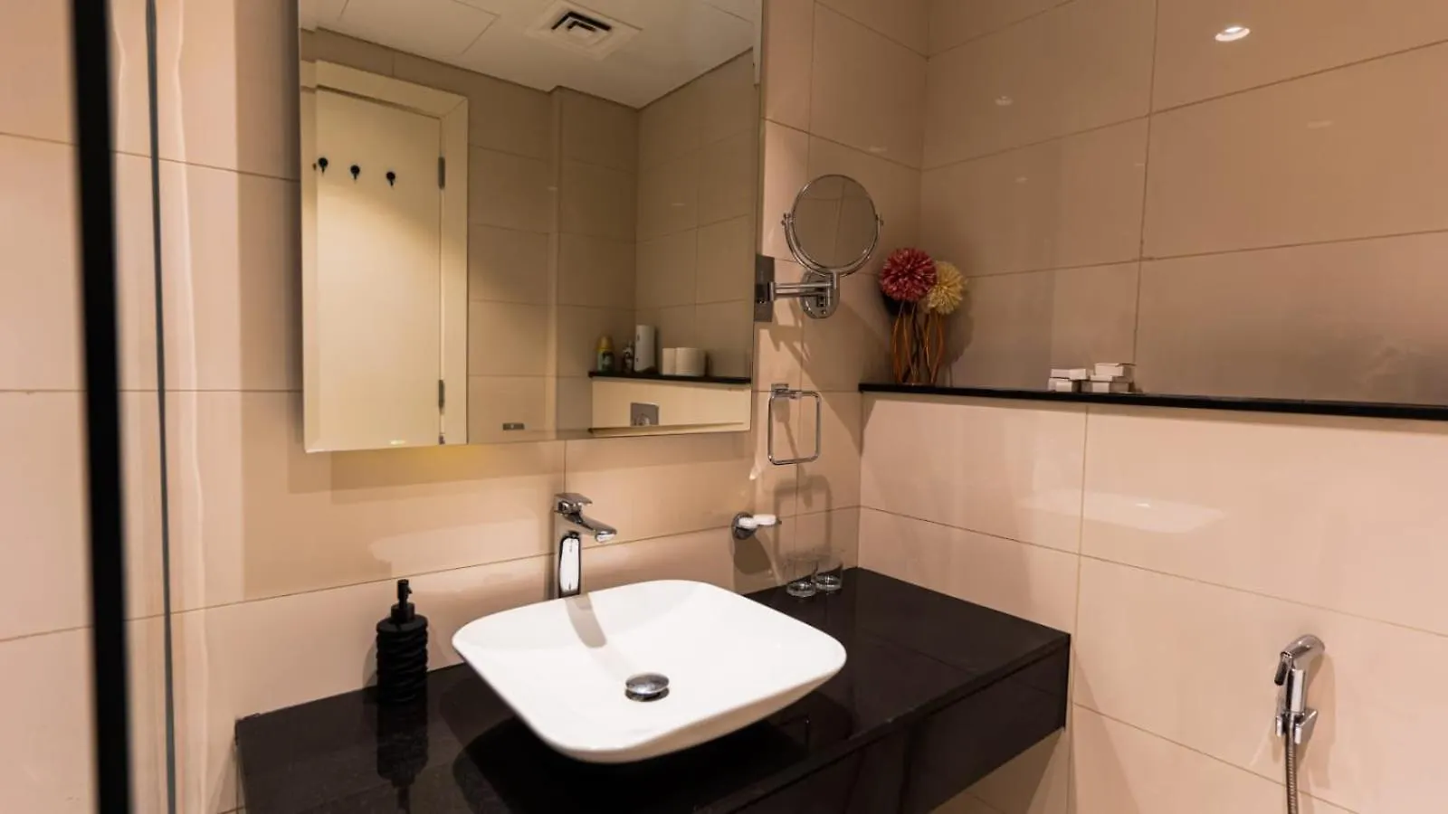 Manzar Holiday Homes Dubai 0*,